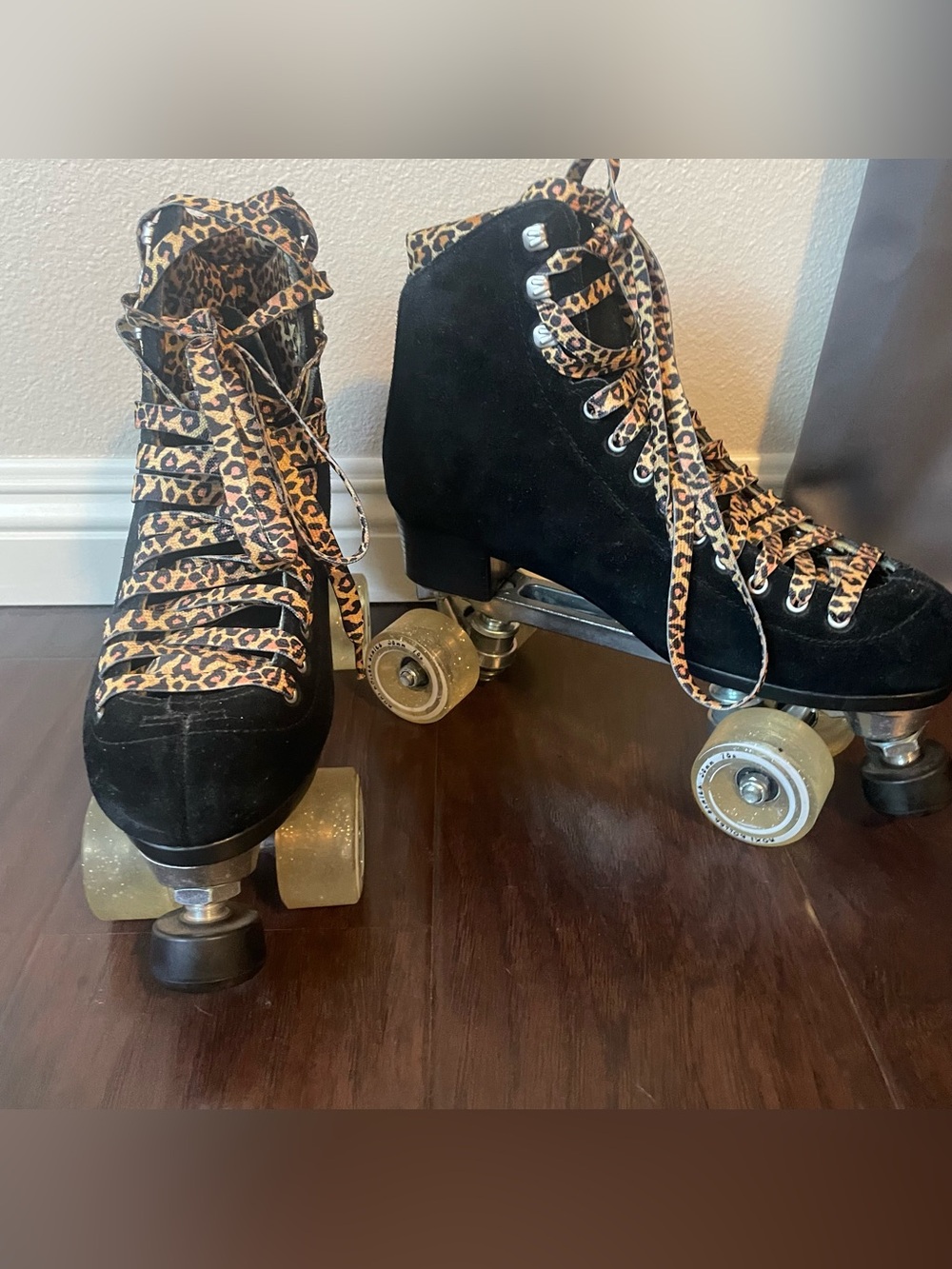Moxi Panther Black Suede Skates